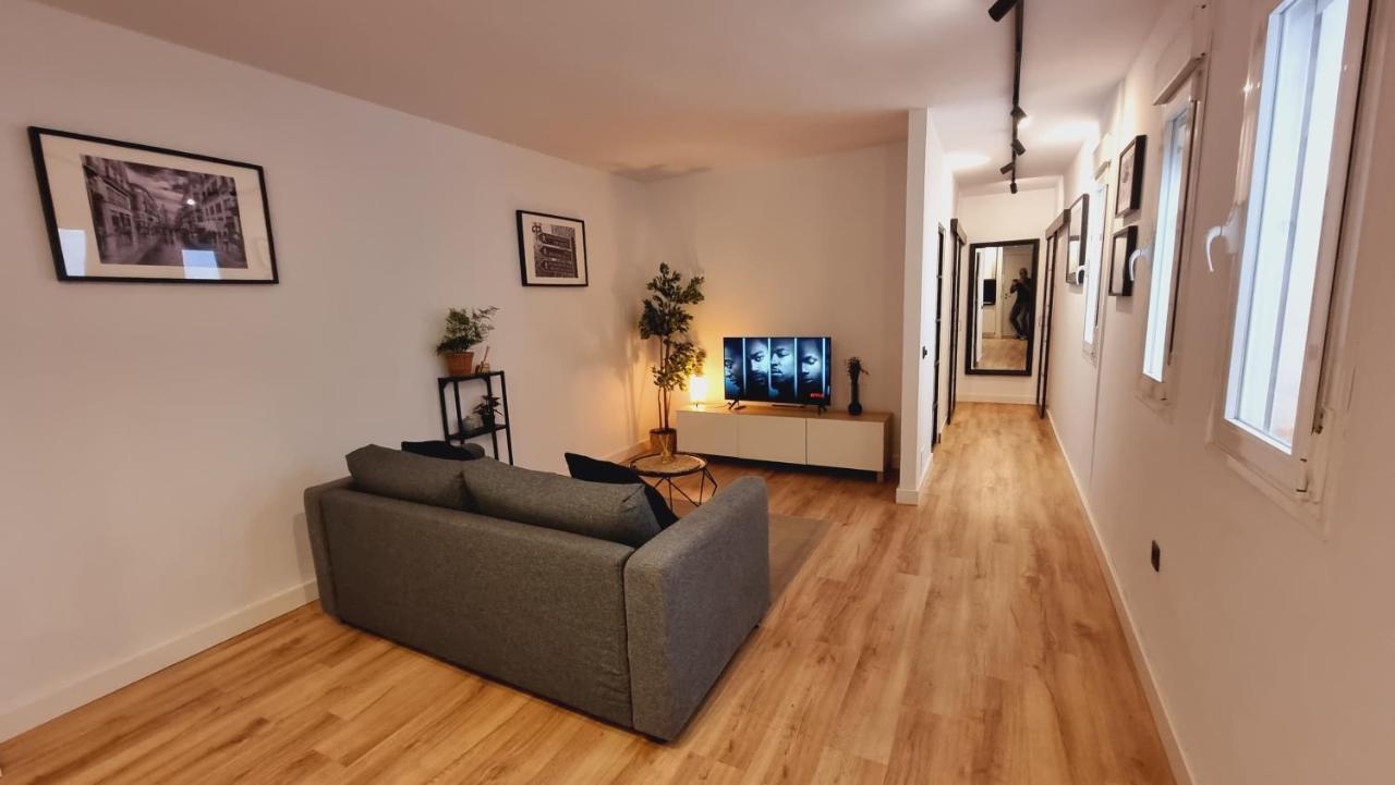 Modern Haven For Urban Explorers By Rems Málaga Kültér fotó