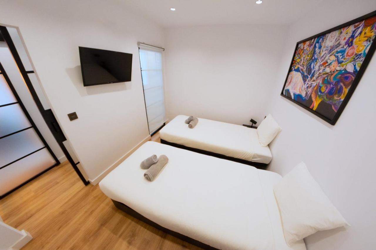 Modern Haven For Urban Explorers By Rems Málaga Kültér fotó